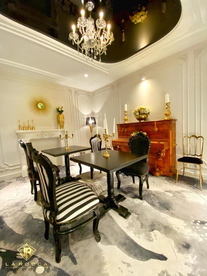La Rocca Boutique Hotel Craiova Exteriör bild