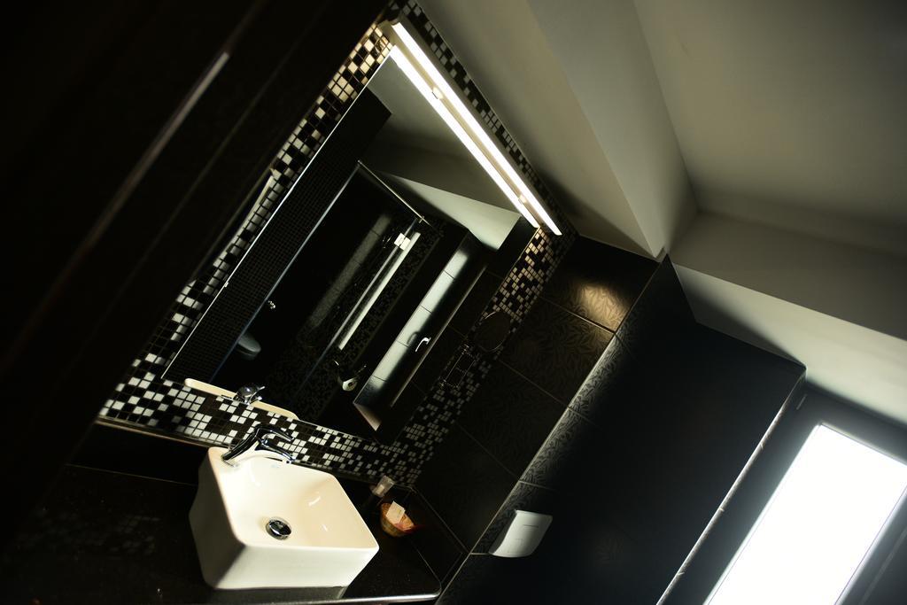 La Rocca Boutique Hotel Craiova Exteriör bild