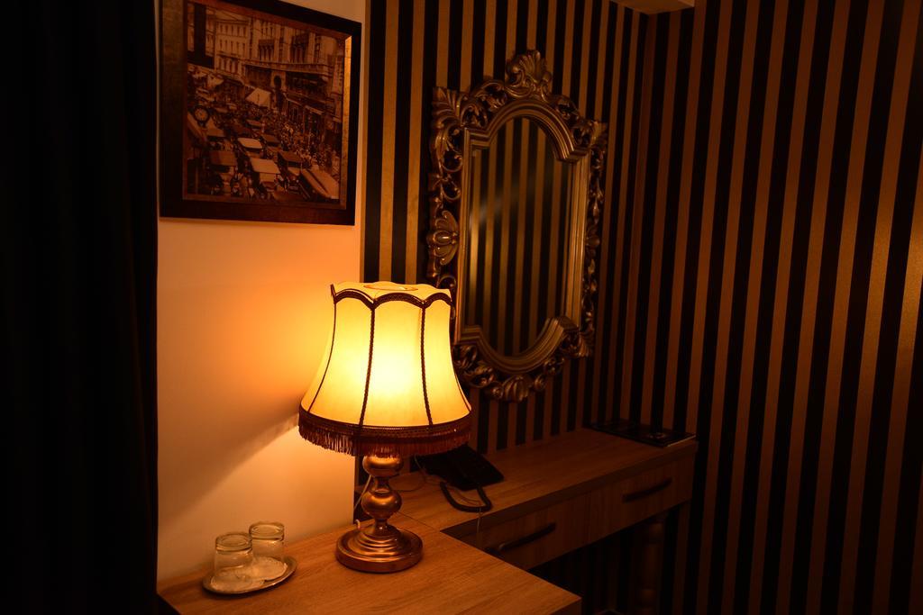 La Rocca Boutique Hotel Craiova Exteriör bild