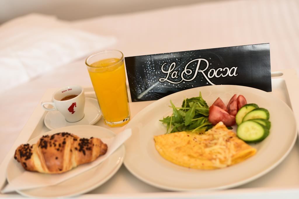 La Rocca Boutique Hotel Craiova Exteriör bild