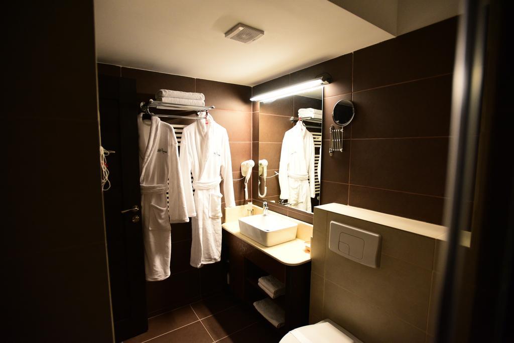 La Rocca Boutique Hotel Craiova Exteriör bild