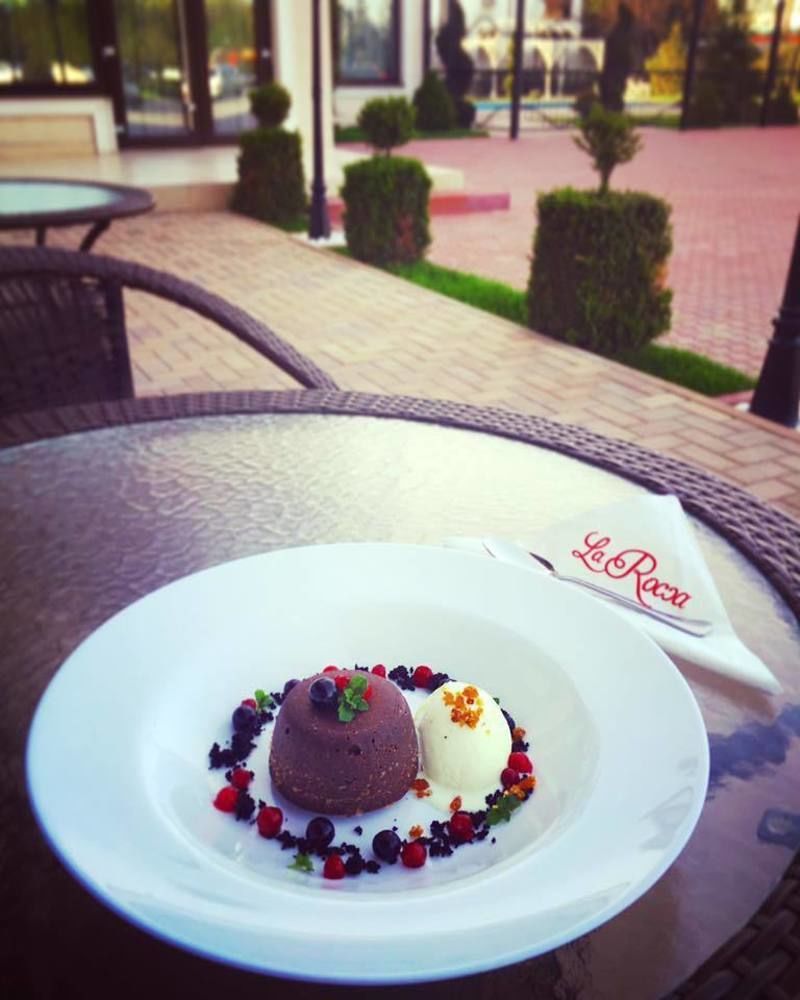 La Rocca Boutique Hotel Craiova Exteriör bild