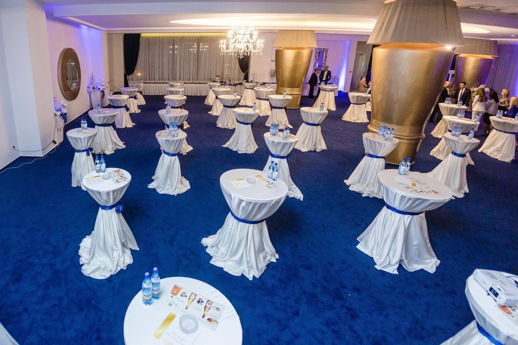 La Rocca Boutique Hotel Craiova Exteriör bild